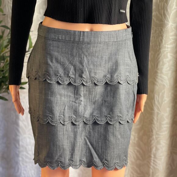 NWT Banana Republic Gray Scalloped Mini Pencil Skirt Office Siren Size 2 - Picture 2 of 6